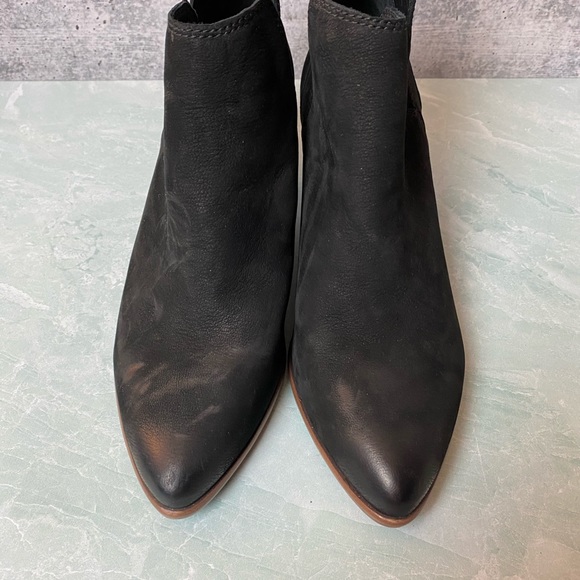 NWOT Frye Reina Cut Out Bootie in black size 9.5 - Picture 3 of 7